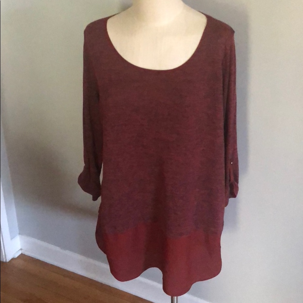 The Limited 3/4 sleeve top w/faux layered bottom